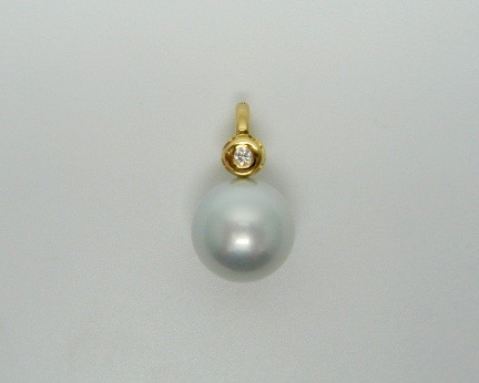 South Sea Cultured Pearl Pendant
