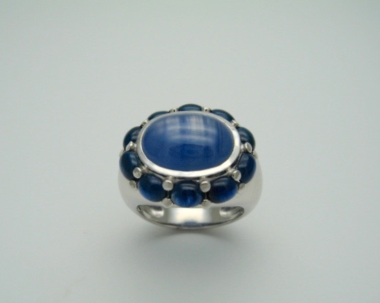 Blue Sapphire Star Cabochon Ring