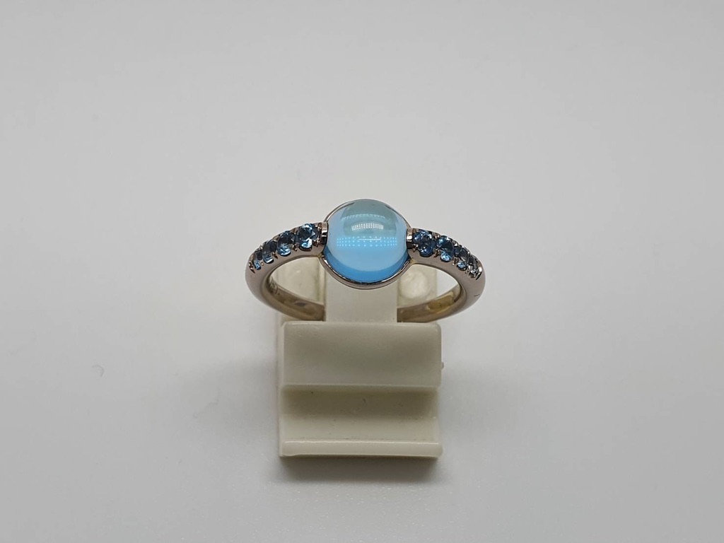 Blue Topaz cabochon Ring